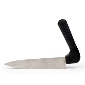 FLEISCHMESSER MIT RUTSCHFESTEM GRIFF. 24CM.