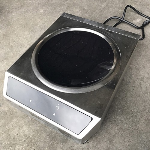 Inductiecomfort v/wokpan afm. 34x44cm. HG. 12cm. 230v/3100w outlet