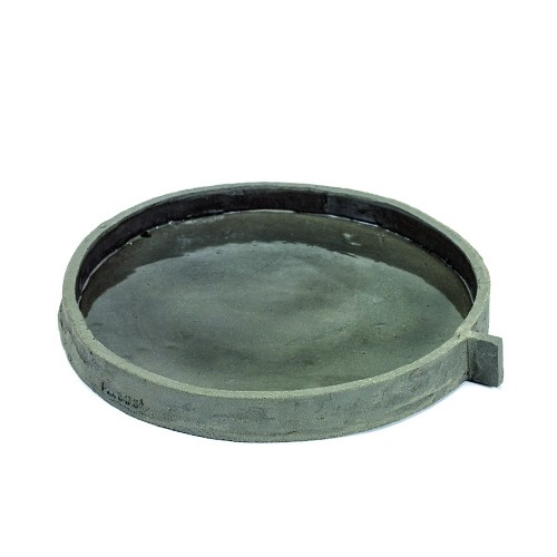 BORD DIAM. 32CM. HG. 3CM. CEMENT FCK F. GAUTIER SERAX