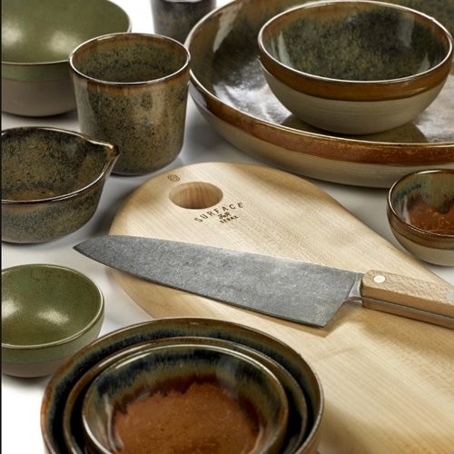 BOL DE SERVICE DIAM. 15 CM. SURFACE BRUN ROUILLE PAR SERGIO HERMAN SERAX