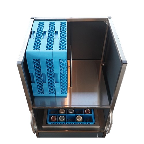 DÉLIVRANCE DU CHARIOT TASSES-MUGS PROPRES/SALES