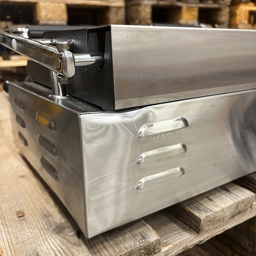 Contactgrill afm. 56,6x32,5x19,3cm. gietijzer