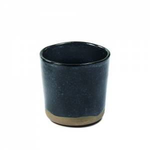 Mok z/oor diam. 7,4cm. HG. 7,3cm. kleur darkblue la nouvelle table merci Serax