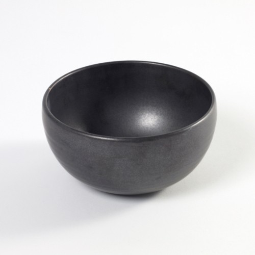 BOL DE SERVICE S DIAM. 14,5 cm. HGT. 7CM. COULEUR NOIR PUR PAR PASCALE NAESSENS SERAX