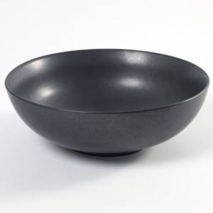 BOL DE SERVICE L DIAM. 28CM. HGT. 10CM. COULEUR NOIR PUR PAR PASCALE NAESSENS SERAX