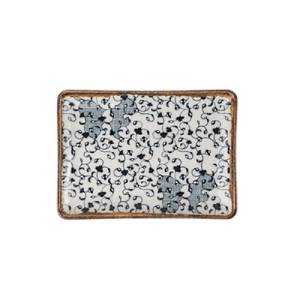 Bord rechthoekig afm. 18x13cm. Fluer