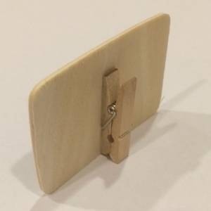 Tafel in Minigröße. 6,5 x 4,5 cm. HOLZ